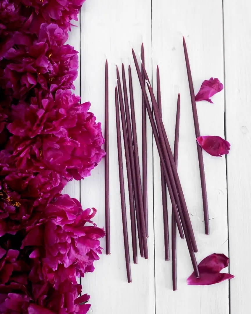 Świeczki pszczele smukłe MAXI SLIM bordowe KALAMU